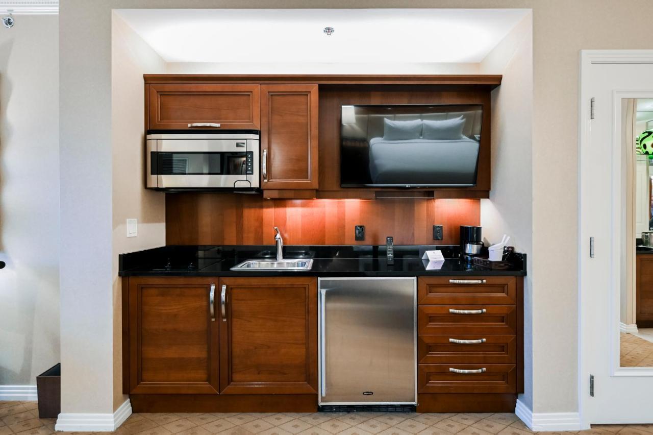 Penthouse Suite With Strip View At The Signature At Mgm Grand Las Vegas Kültér fotó