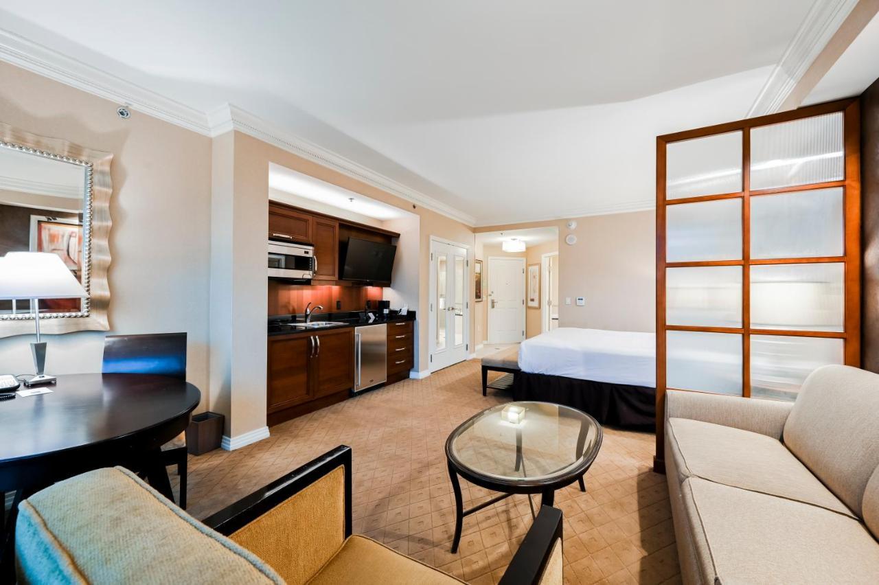 Penthouse Suite With Strip View At The Signature At Mgm Grand Las Vegas Kültér fotó