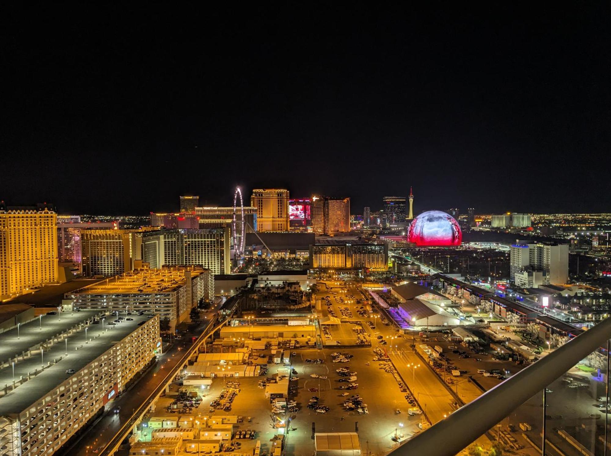 Penthouse Suite With Strip View At The Signature At Mgm Grand Las Vegas Kültér fotó