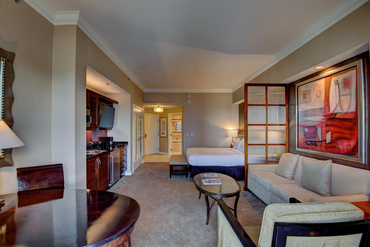 Penthouse Suite With Strip View At The Signature At Mgm Grand Las Vegas Kültér fotó